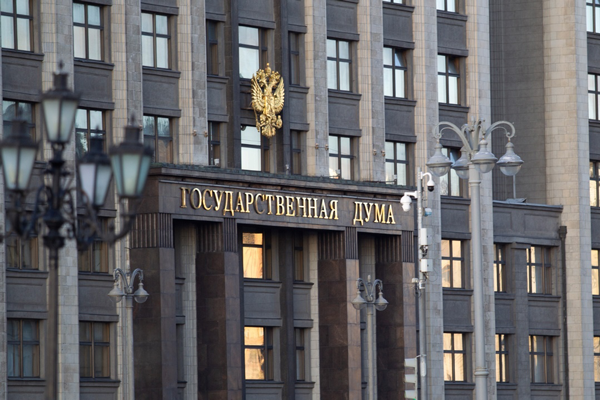 Законопроект, приравнивающий доноров к добровольцам и предоставляющий им новые меры поддержки, Госдума приняла в первом чтении 